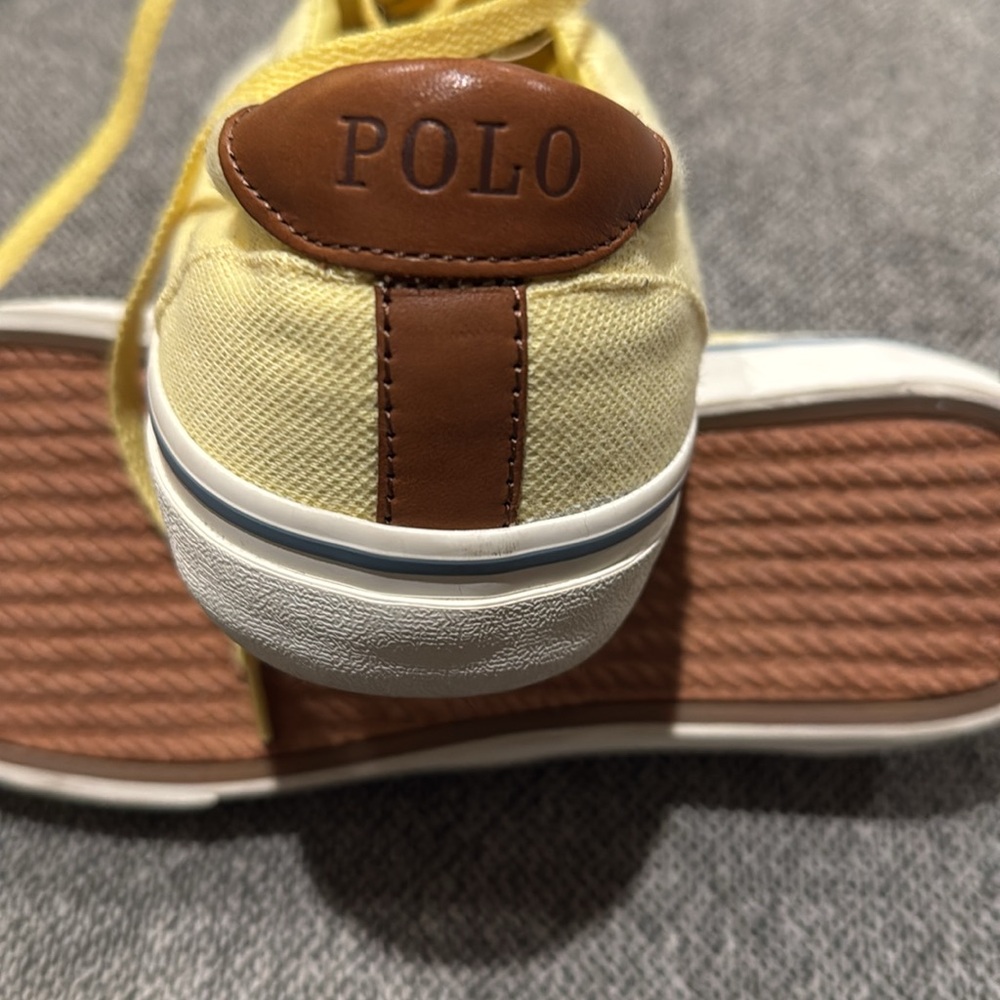 Yellow polo casual shoe. New, never worn. Size 10 - Picture 4 of 6